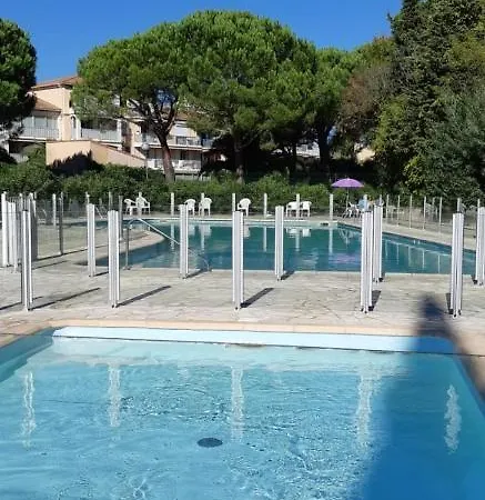 Daire Nice Apt With Terraces Swimming Pools Parking *